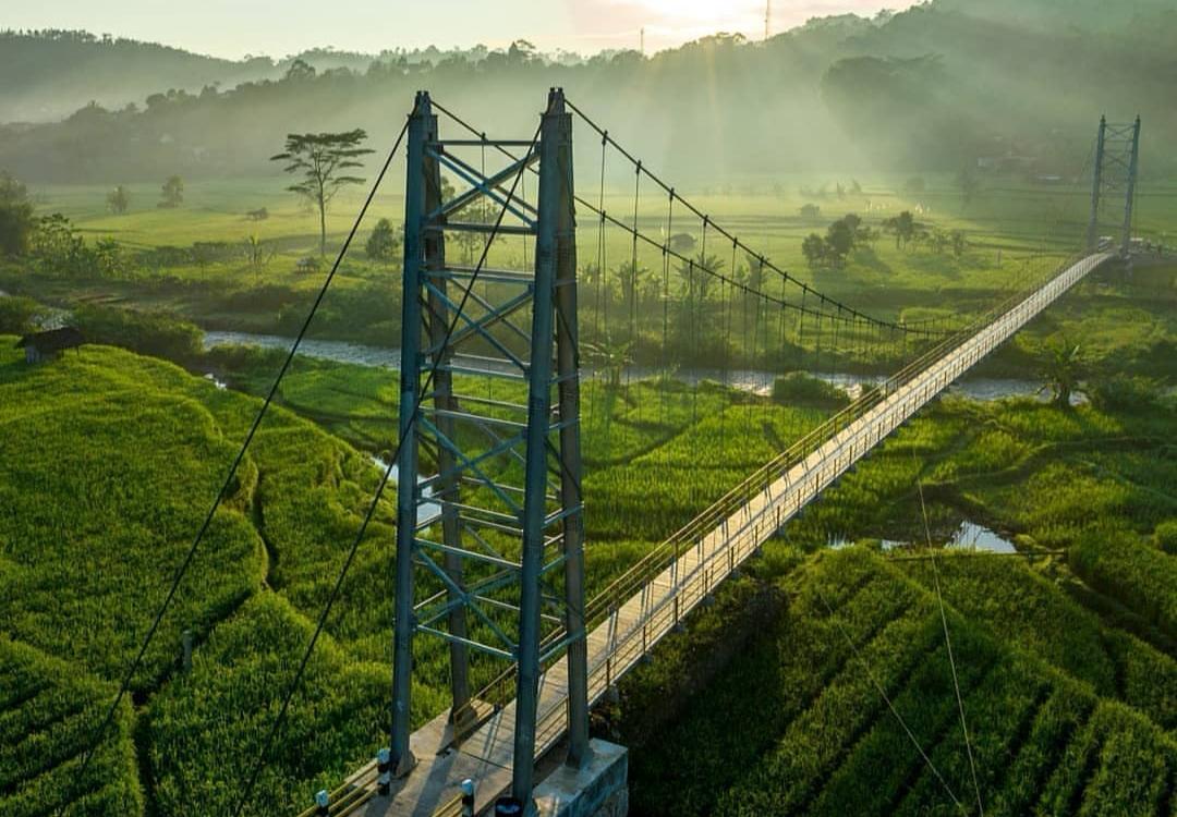 Jembatan Gantung Baja (suspension Bridge) Jembatan.co.id