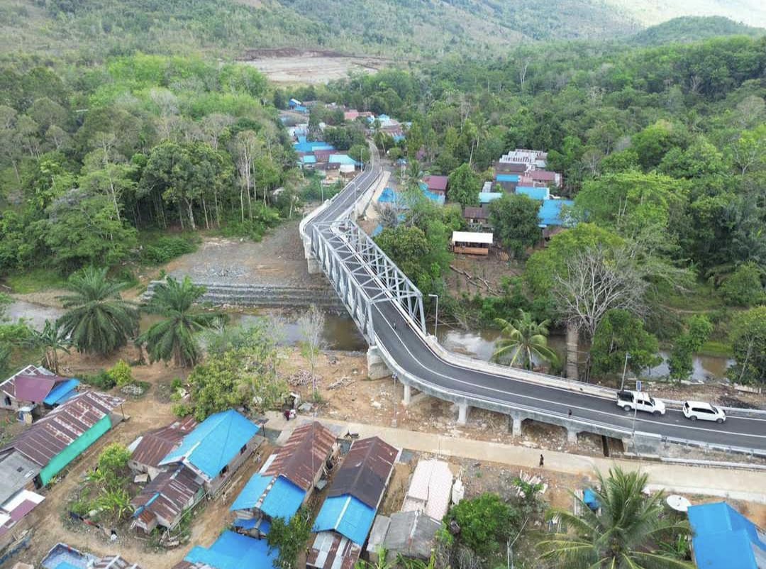 Proyek Jembatan Konstruksi Rangka Baja Jembatan.co.id